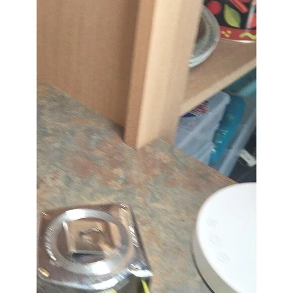 Vintage small porcelain pedestal Candy Dish - Picture 9 of 9